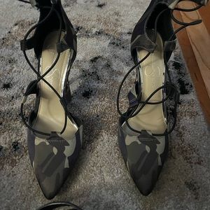 Jessica Simpson Camo heels